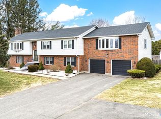 136 Broad Brook Rd, Enfield, CT 06082