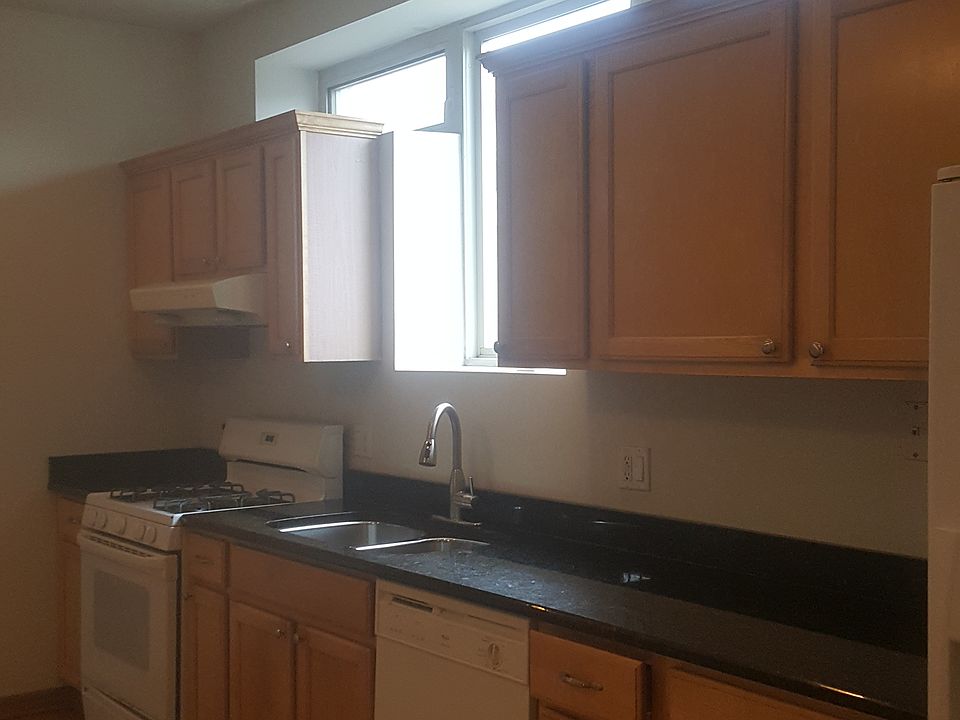 1st image of 1547 W Wabansia Ave #Ground