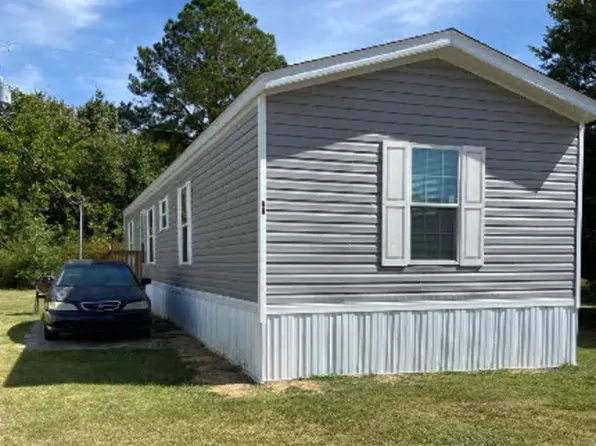 80 N Lucky Ln, Tarboro, NC 27886