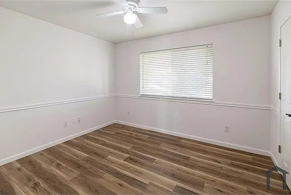 813 Silverbrook Dr — Photo 19