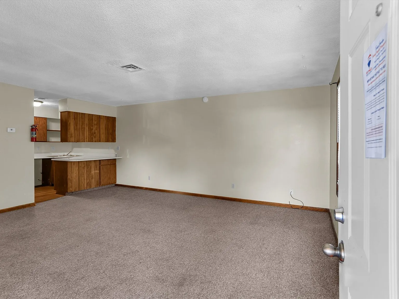 253 Keystone Dr — Photo 2