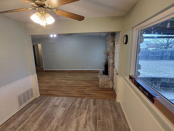 5th image of 1607 Abe Martin Dr