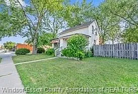 2 bed, $1,600 — Photo 1