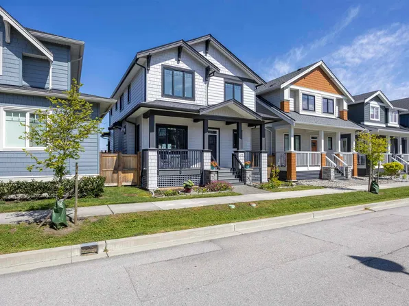 4705 Hazelnut Way, Tsawwassen, BC V4M 4G2