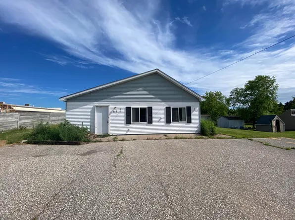 113 E 14th Ave, Sault Sainte Marie, MI 49783