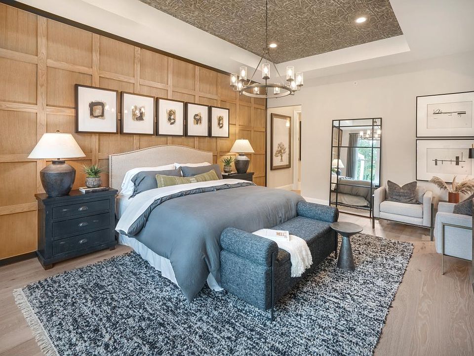 Davis primary bedroom suite