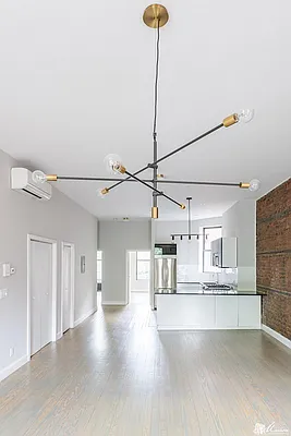 Rented by Maison International | media 1