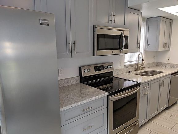 4th image of 171 Golden Gate Pt APT 3