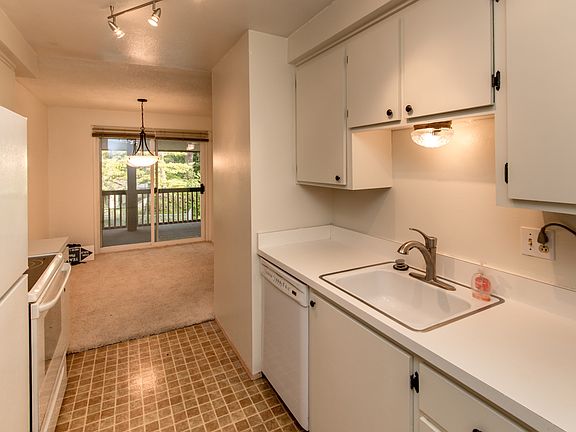 4th image of 5630 200th St SW APT B314