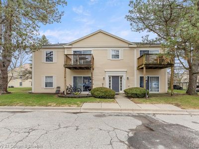 910 Chestnut Hill Dr APT E, Auburn Hills, MI, 48326