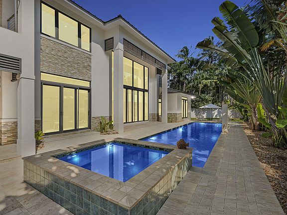 3rd image of 742 Marble Court