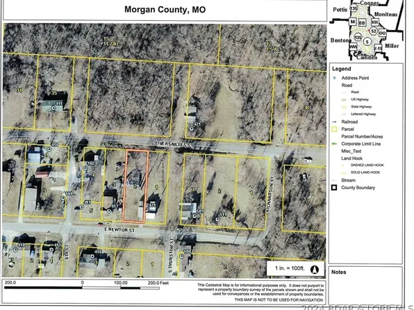 E Newton St, Versailles, MO 65084