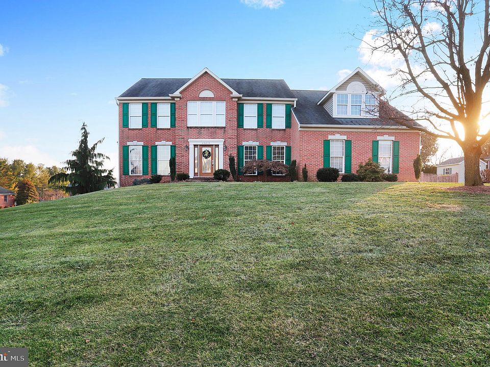 1st image of 20215 Mahogany Cir