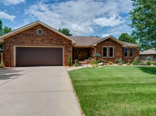 5433 S Parkhill Ave, Springfield, MO 65810