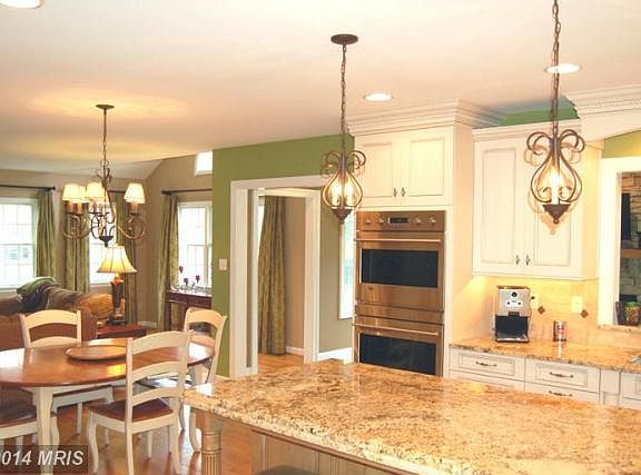 4th image of 2409 Munford Dr