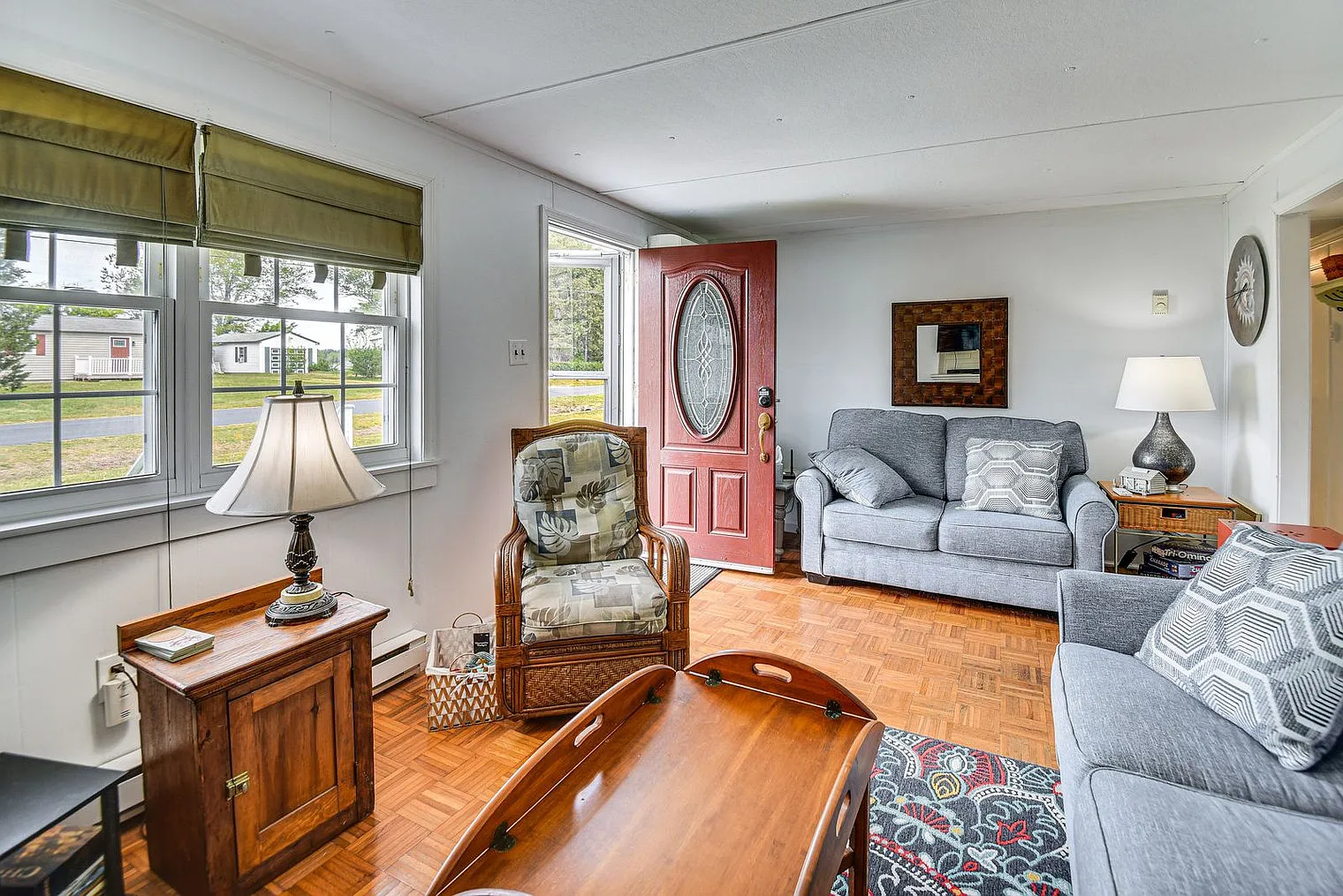 3 bed, 2.0 bath, 1593 sqft, $4,588 — Photo 3