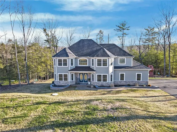 137 Chinaberry Way, Kunkletown, PA 18058