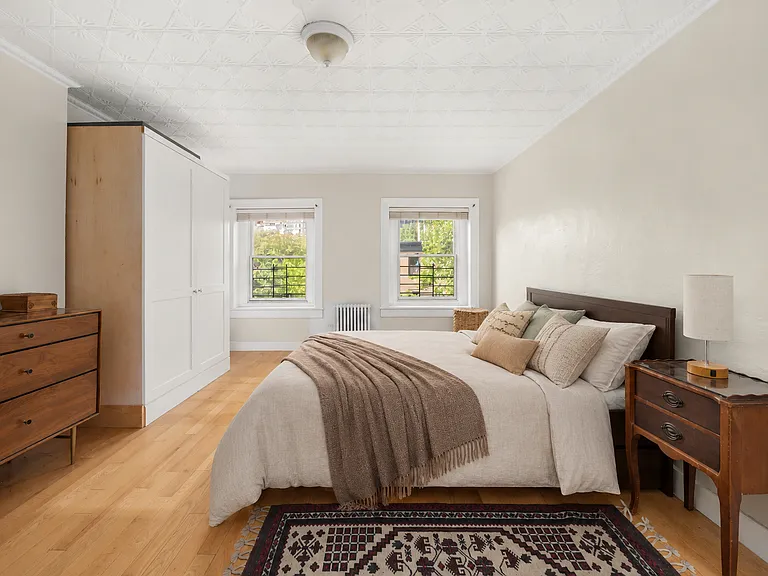 390 Pacific St #2 — Photo 6