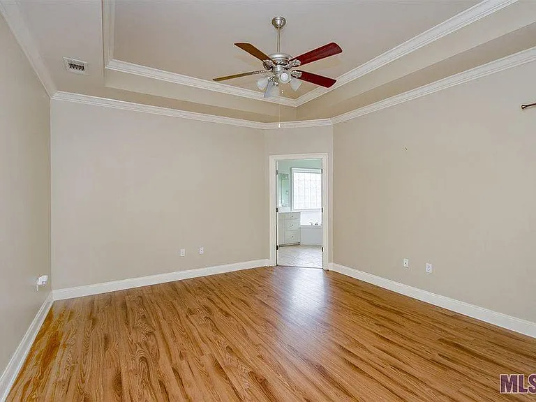 10418 Springridge Ave — Photo 8