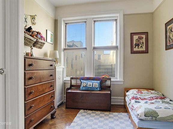 4th image of 637 41st St APT 4A