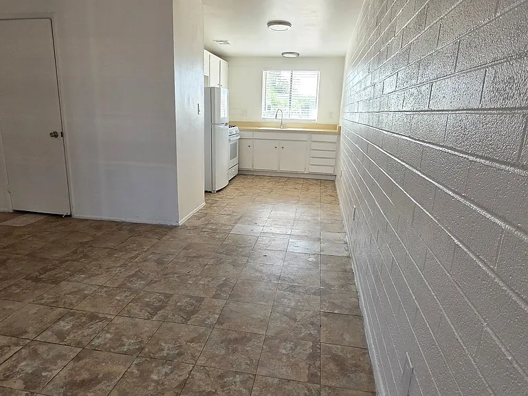 Oakwood Terrace **1 MONTH FREE MOVE IN SPECIAL — Photo 15