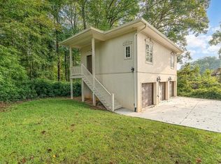 809 Old Pittsboro Rd, Chapel Hill, NC 27516