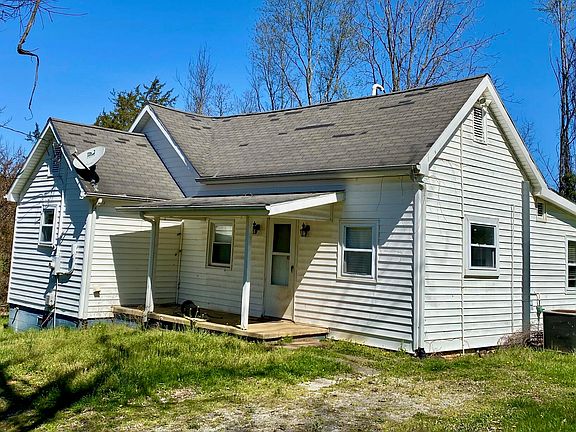 2nd image of 1585 Lick Hollow Rd