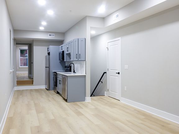 3rd image of 1201 Lindley Ave