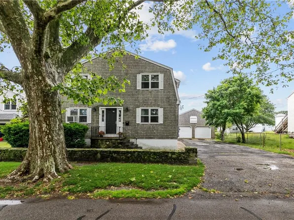 147 Kay St, Newport, RI 02840