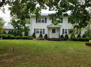 55 Kinney Rd, Manalapan, NJ 07726