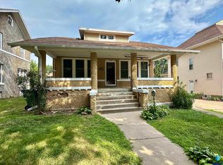 742 N Freeman Ave, Luverne, MN 56156