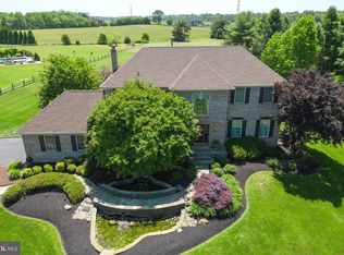 8 Norway Dr, Lumberton, NJ 08048