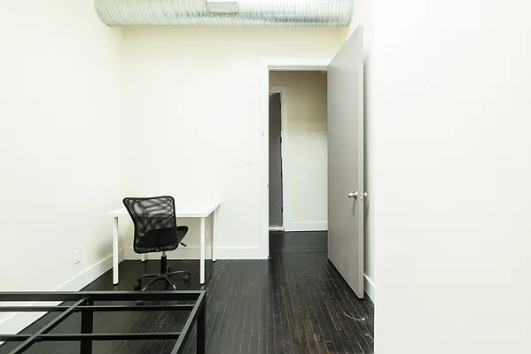 Rented by Jankos Group LLC | media 7