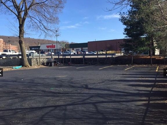 5th image of 1148 Vestal Ave