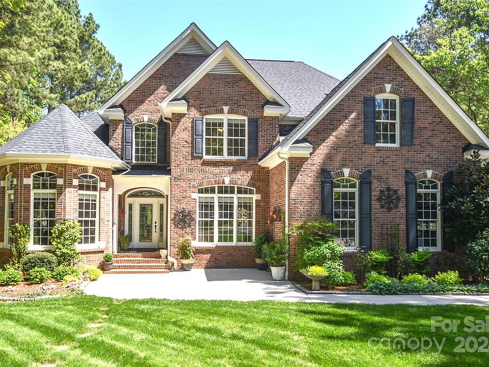 1st image of 8884 Radford Ct