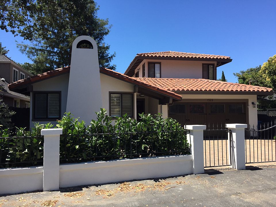 2nd image of 1522 W Selby Ln