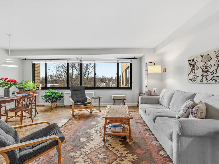 5410 Connecticut Ave NW #811A — Photo 5