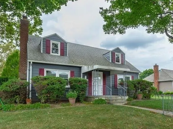 101 Lawrence Street, New Hyde Park, NY 11040