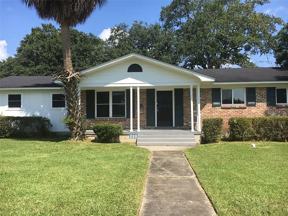 1st image of 2916 Brierwood Dr