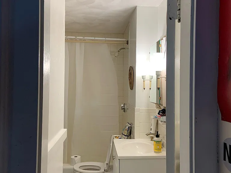 219 Washington St #6 — Photo 15