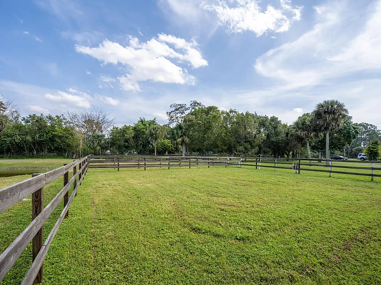 13717 E Citrus Dr — Photo 26