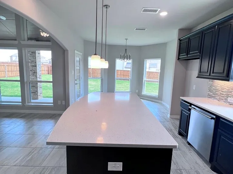 1800 Wade Ct — Photo 8