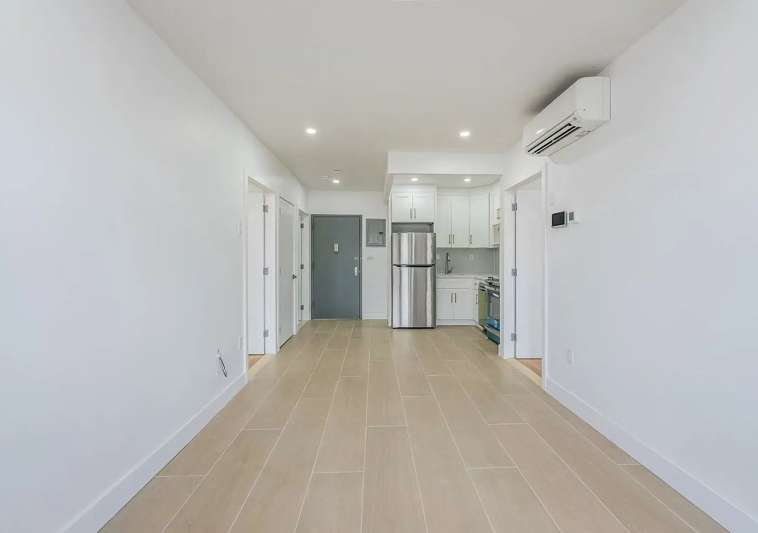 3 bed, 1200 sqft, $3,600 — Photo 3