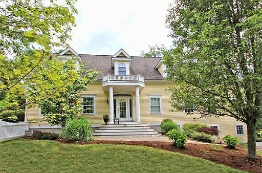 1st image of 49 Fatherland Dr