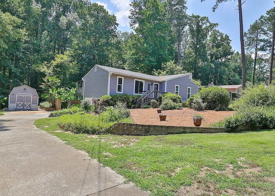 1st image of 244 Windsor Dr