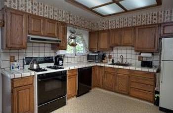 5th image of 1084 Everglades Dr