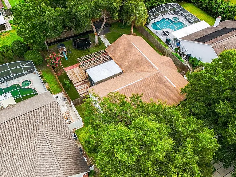 308 Silver Pine Dr — Photo 2
