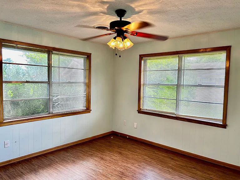 1412 Rose St — Photo 22