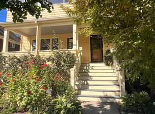 23 Commonwealth Rd #1, Watertown, MA 02472