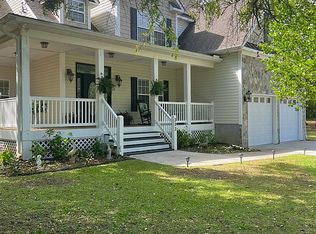 303 Ardan Oaks Dr, Cape Carteret, NC 28584